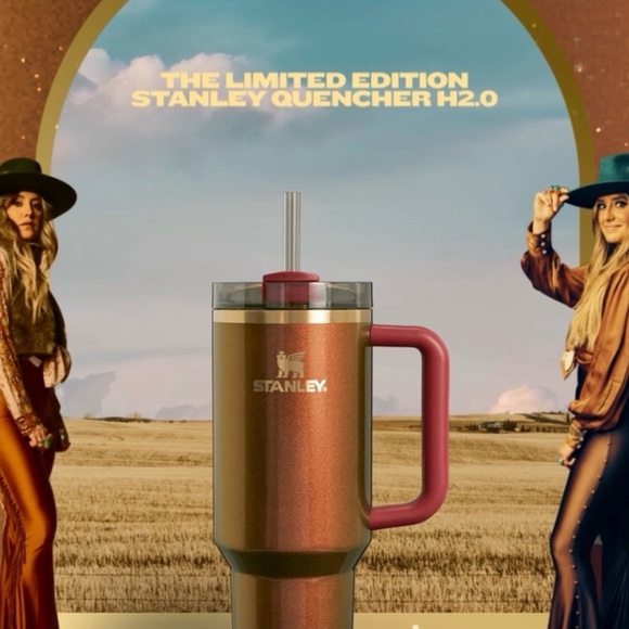 New Stanley x Lainey Wilson Quencher H2.0 40 OZ Tumbler Gold Limited Edition - Picture 3 of 6